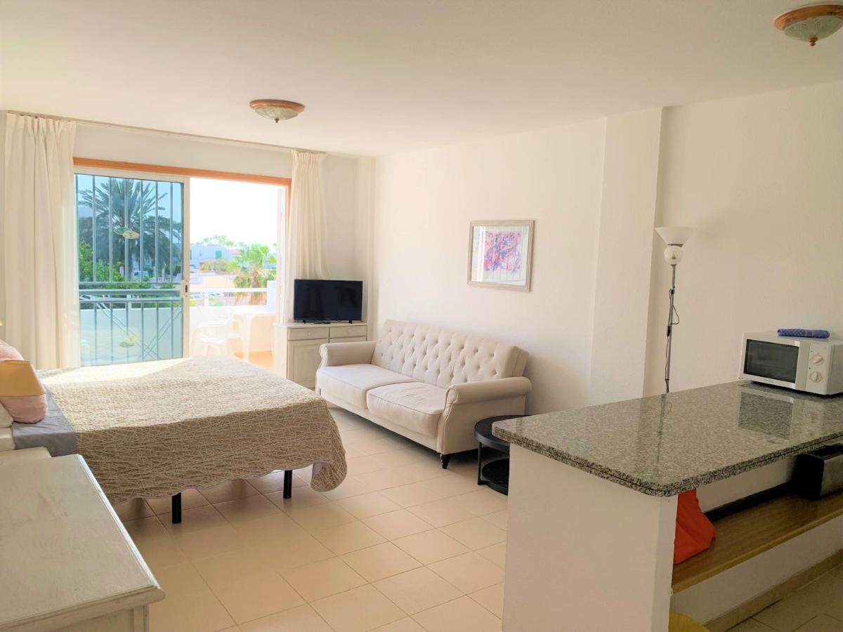 Ocean Breeze And Seaview Resort 아데제 외부 사진