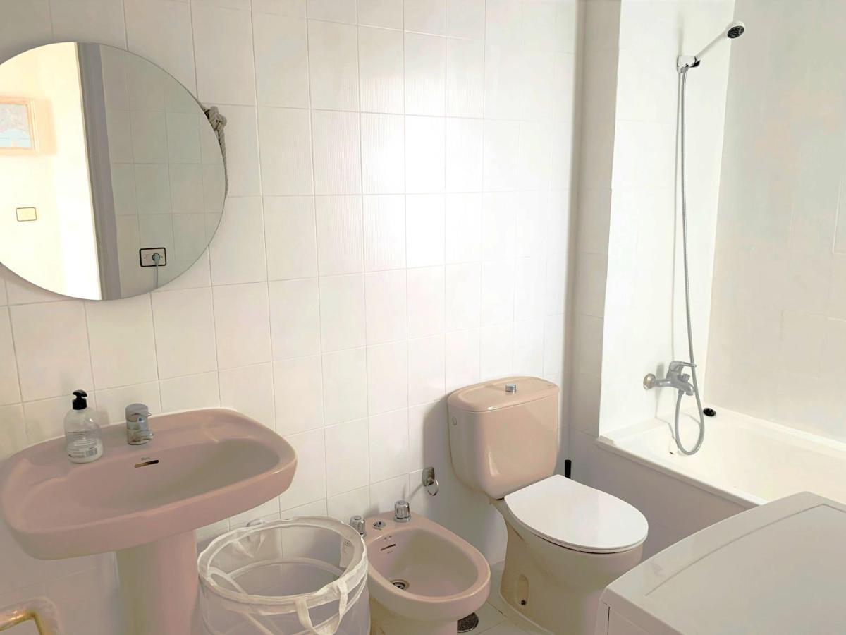 Ocean Breeze And Seaview Resort 아데제 외부 사진